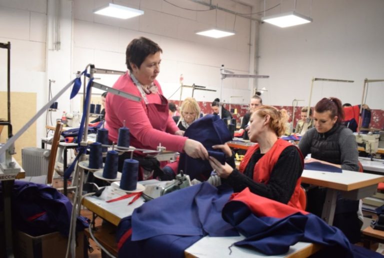 Mensura Sušić i Andisa Kubat kreirale bh. brend opreme za rad u vrtu