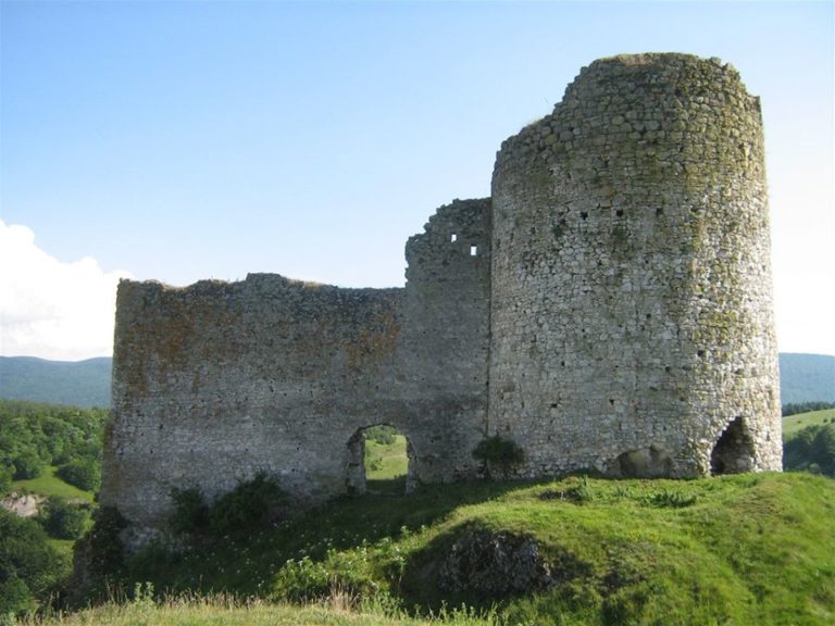 Stari grad Bjelaj (Bilaj) u Bosanskom Petrovacu