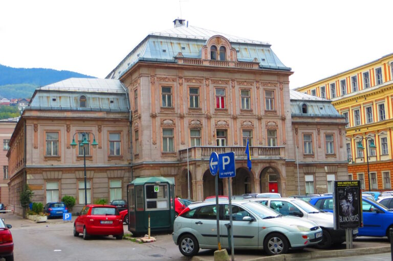 Planirana obnova Doma Oružanih snaga BiH u Sarajevu uz izgradnju Trga sa fontanom
