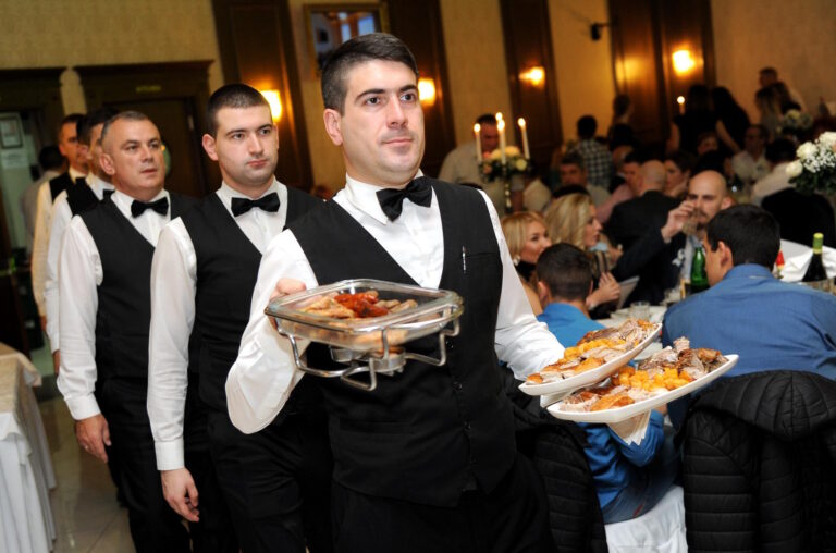 Grad Mostar stipendira kuhare, konobare, keramičare, violiniste…